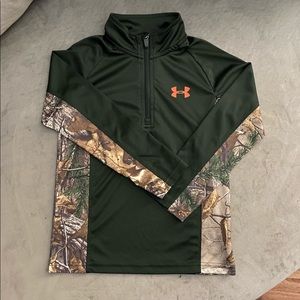 Boys 1/4 Zip Camo Long Sleeve. Size 6